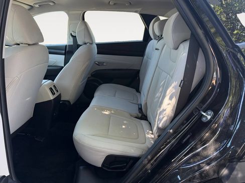 Used 2025 Hyundai Tucson SEL FWD image 13