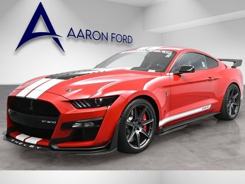 Used 2020 Ford Mustang Shelby GT500 w/ Technology Package RWD image 2