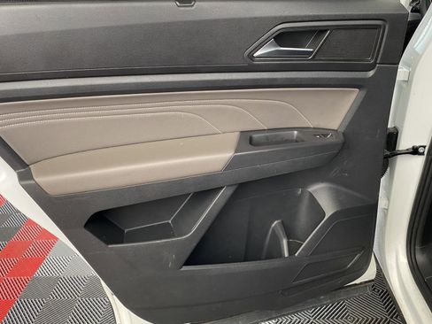 Used 2021 Volkswagen Atlas SE w/ Panoramic Sunroof Package image 20