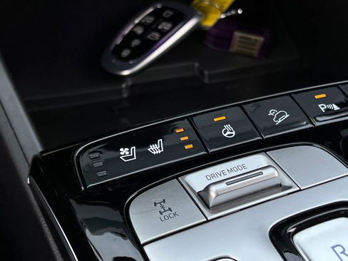 Used 2024 Hyundai Tucson Limited image 27