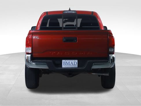 Used 2019 Toyota Tacoma SR5 RWD image 11