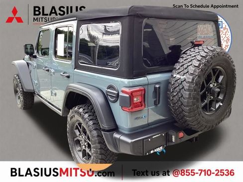Used 2024 Jeep Wrangler Unlimited AWD/4WD image 15