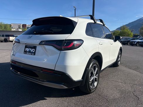 Used 2024 Honda HR-V EX-L image 4
