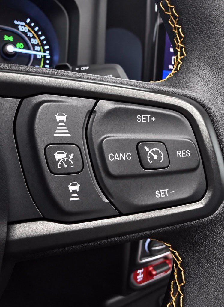 Used 2024 Jeep Wrangler Unlimited AWD/4WD image 41