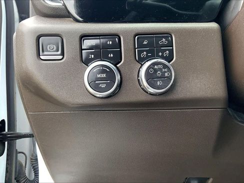 Used 2023 GMC Sierra 1500 SLT image 64