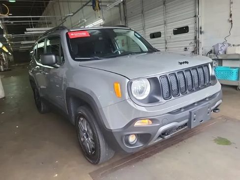 Used 2019 Jeep Renegade Sport AWD/4WD image 4