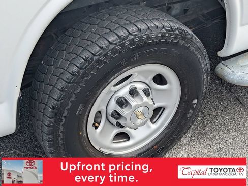 Used 2021 GMC Savana 2500 w/ Driver Convenience Package RWD image 9