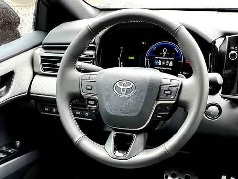 New 2026 Toyota Camry SE image 23