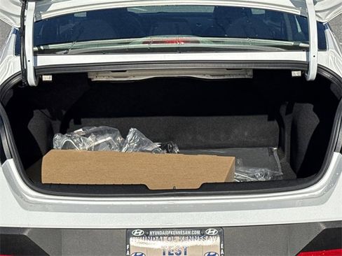 New 2026 Hyundai Elantra Blue image 18