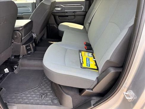 Used 2021 RAM 2500 Big Horn AWD/4WD image 18
