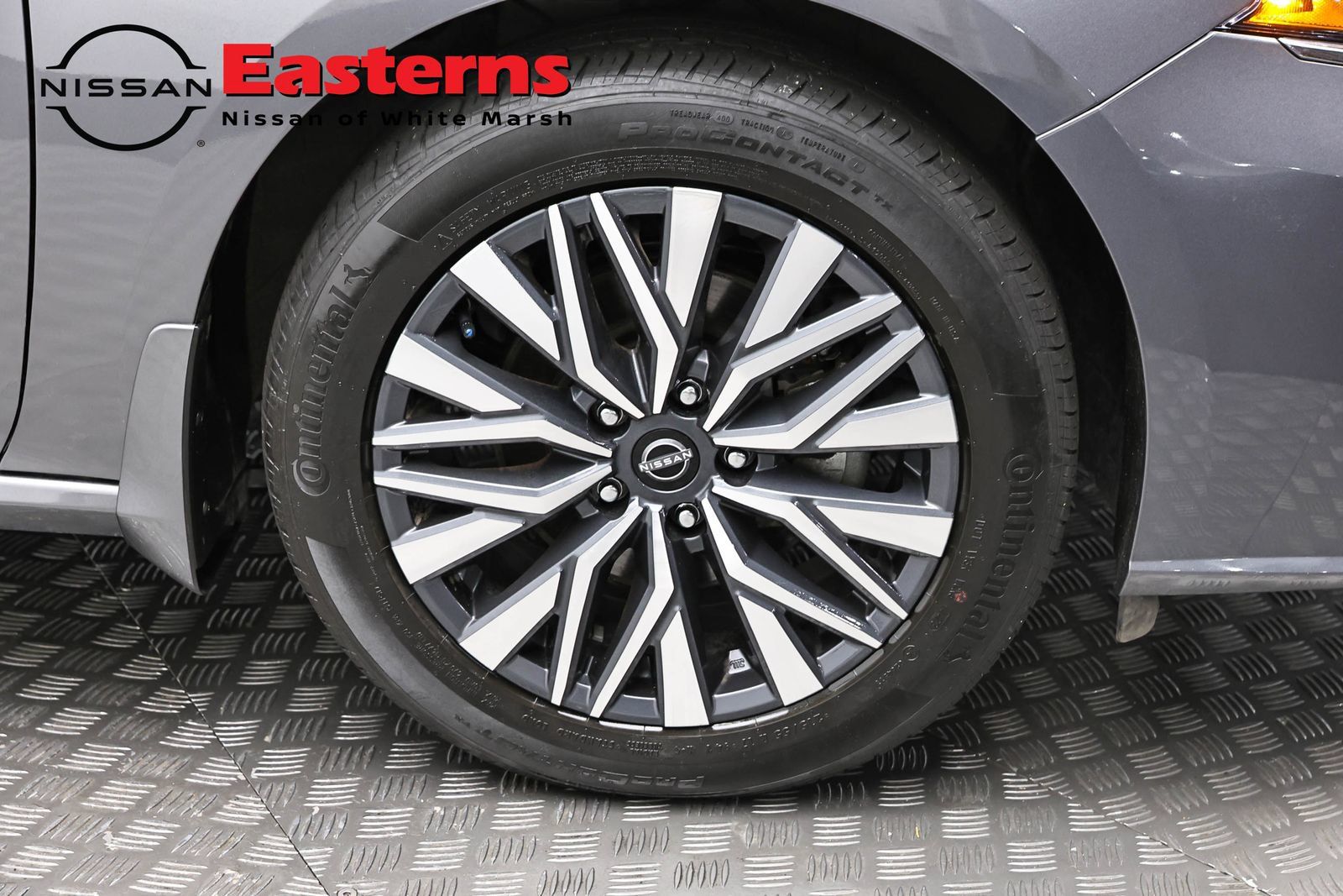 Used 2024 Nissan Altima 2.5 SV AWD/4WD image 30