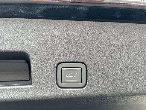 New 2026 GMC Acadia Denali w/ Super Cruise Package image 35