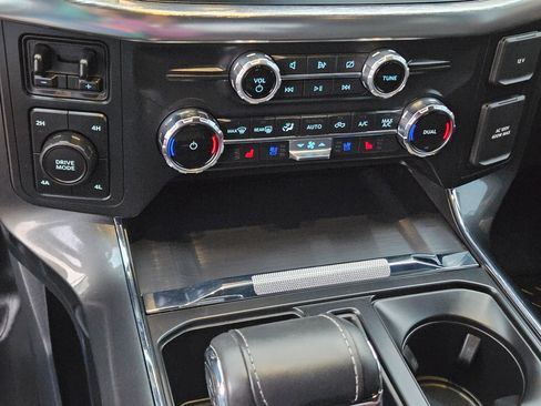 Used 2022 Ford F150 Lariat image 27