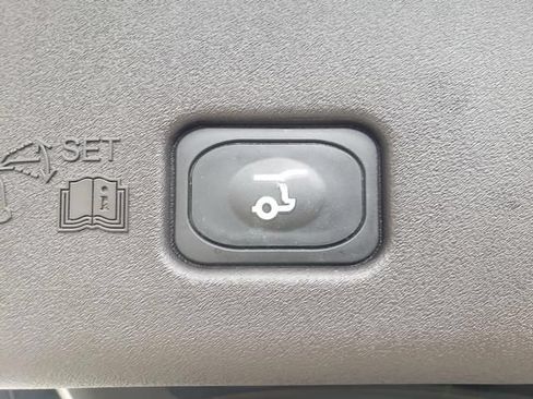Used 2024 Lincoln Nautilus Black Label AWD/4WD image 6