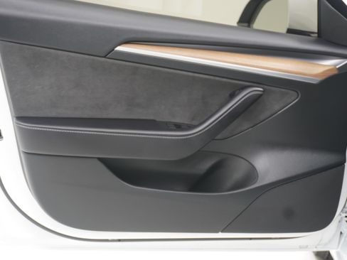 Used 2023 Tesla Model 3 Standard Range RWD image 14