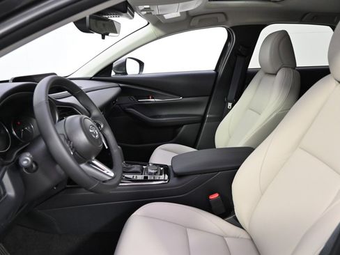 Used 2025 MAZDA CX-30 AWD 2.5 S w/ Preferred Package image 13