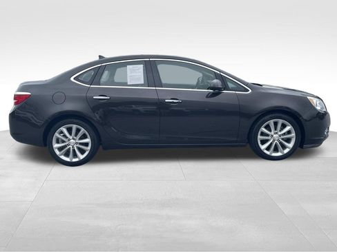 Used 2012 Buick Verano FWD image 2