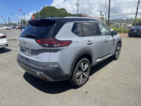 Used 2022 Nissan Rogue SL image 3
