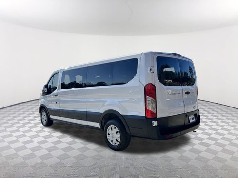 Used 2023 Ford Transit 350 XLT image 9