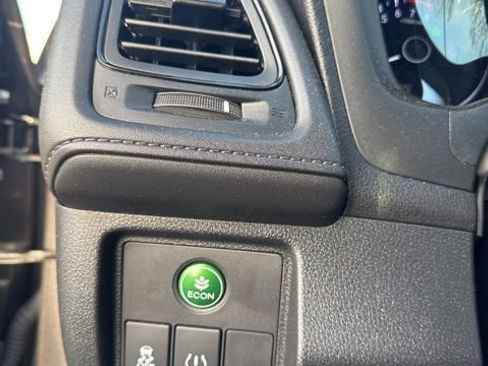 Used 2020 Honda HR-V Sport image 19