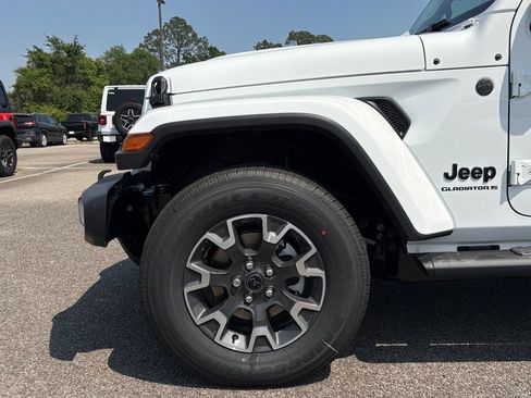 New 2026 Jeep Gladiator Sport AWD/4WD image 25