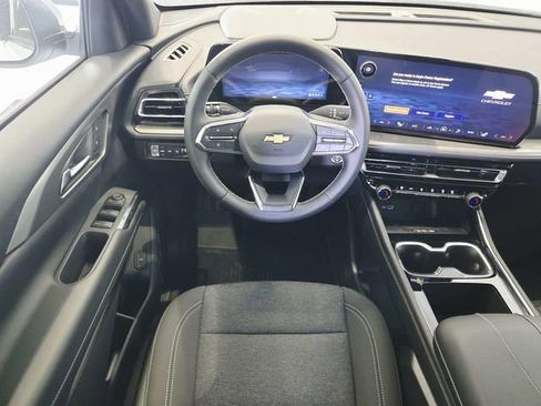 New 2026 Chevrolet Traverse LT w/ LPO, Floor Liner Package image 7