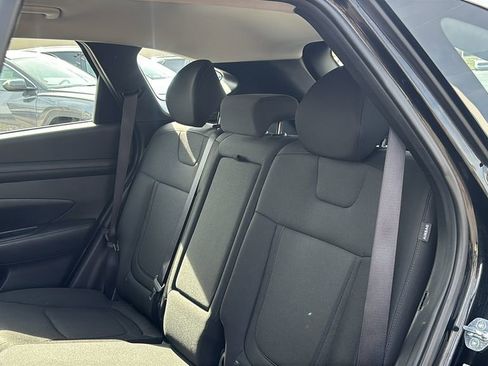 Used 2025 Hyundai Tucson SE AWD/4WD image 27