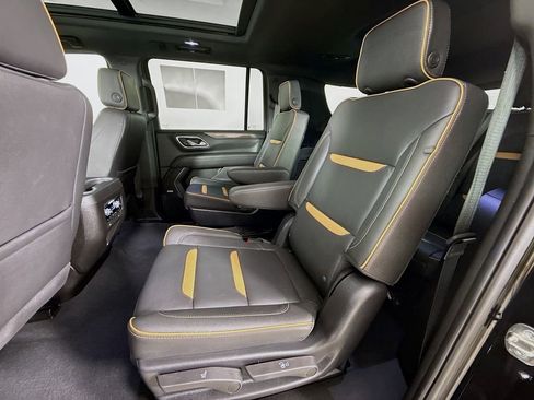 Used 2024 GMC Yukon XL AT4 w/ Technology Package image 29