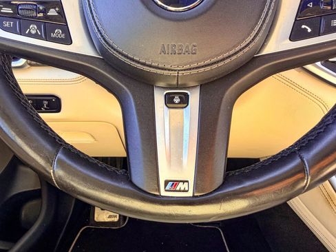 Used 2020 BMW X5 M50i w/ Executive Package AWD/4WD image 41