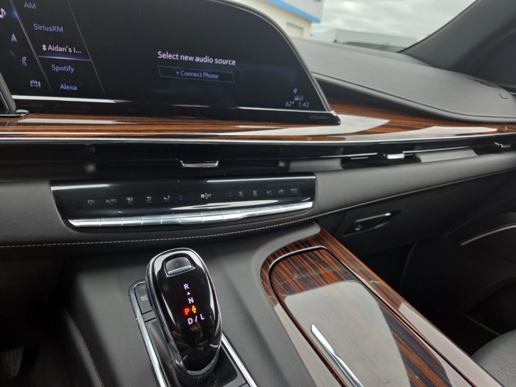 Used 2023 Cadillac Escalade ESV Premium Luxury w/ LPO, Radiant Package AWD/4WD image 24