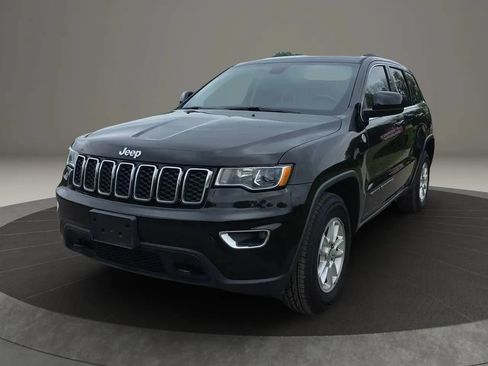 Used 2019 Jeep Grand Cherokee Laredo AWD/4WD image 1