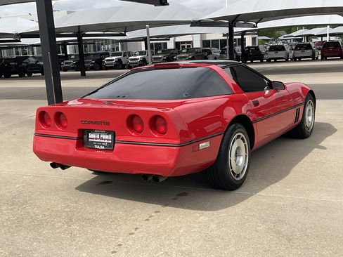 Used 1987 Chevrolet Corvette Coupe image 5