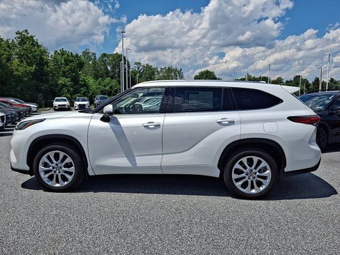 Used 2023 Toyota Highlander Limited AWD/4WD image 7