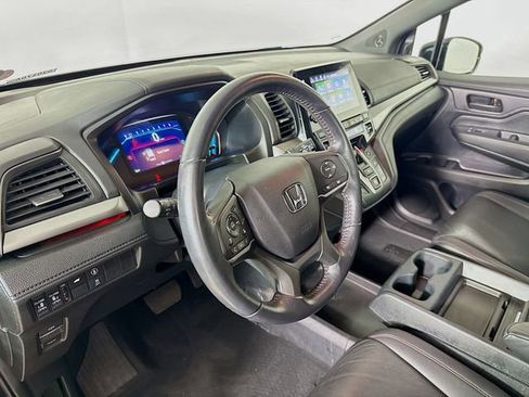 Used 2023 Honda Odyssey Sport image 8