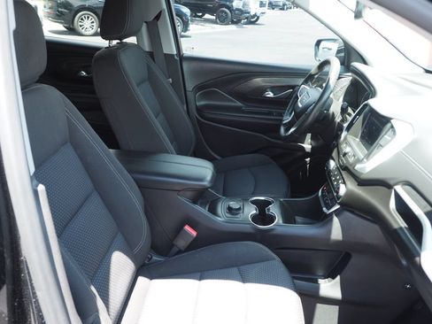 Used 2024 GMC Terrain SLE w/ Elevation Edition FWD image 19