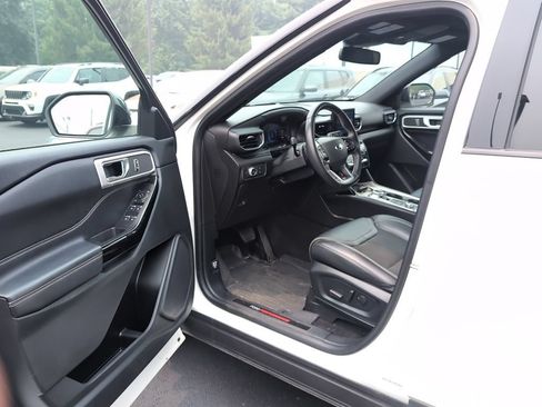 Used 2022 Ford Explorer ST AWD/4WD image 15