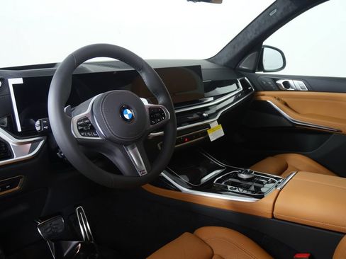 New 2027 BMW X7 xDrive40i w/ Executive Package AWD/4WD image 12
