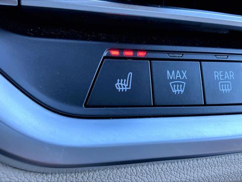 Used 2021 BMW 330i Sedan w/ Convenience Package image 35