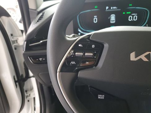 Certified 2026 Kia Niro LX FWD image 24