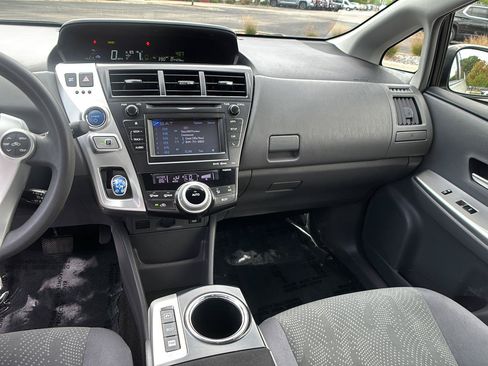 Used 2012 Toyota Prius V Three FWD image 32