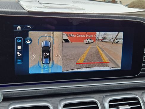 New 2025 Mercedes-Benz GLS 580 4MATIC image 18