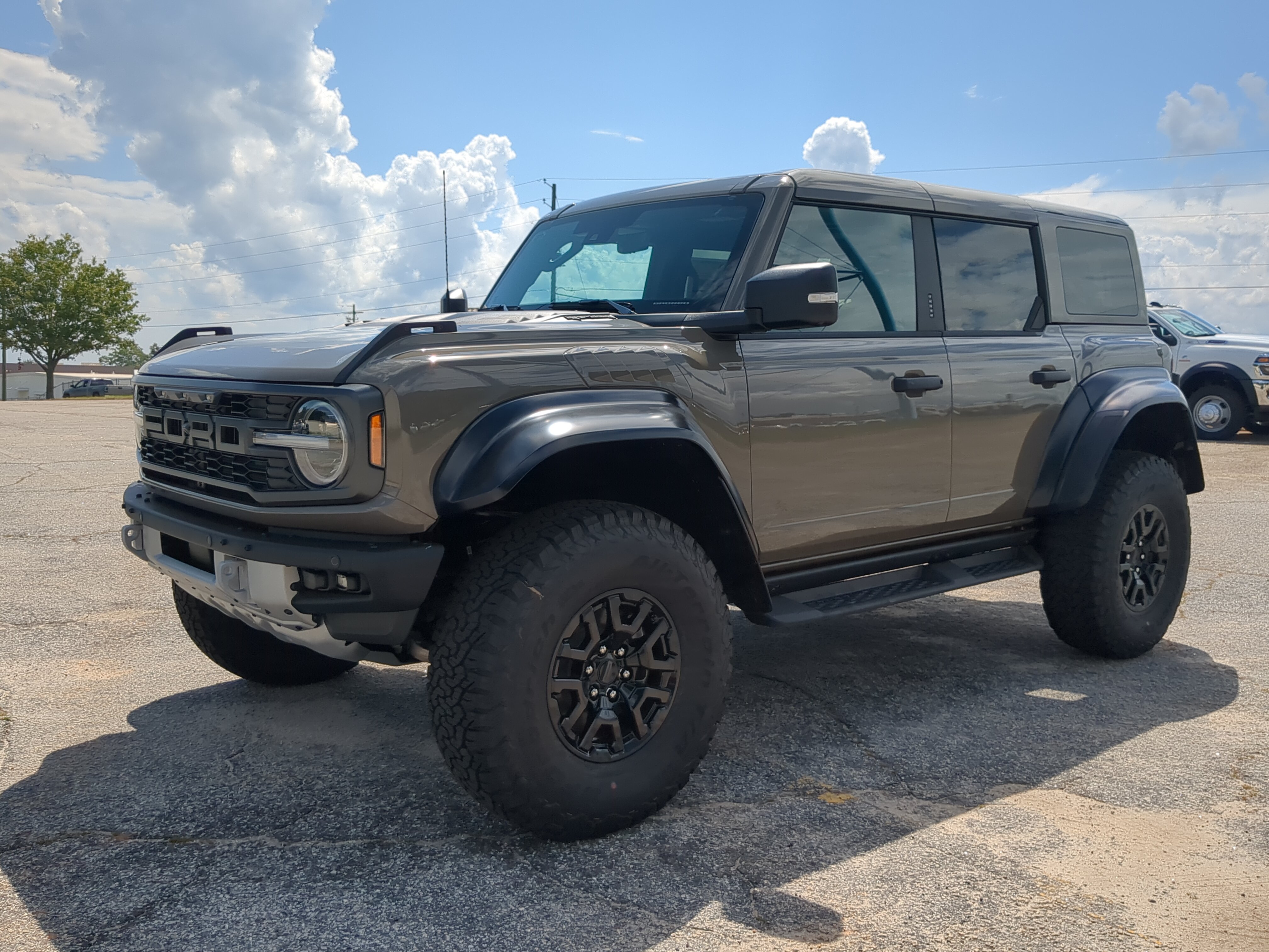 New 2026 Ford Bronco Raptor w/ Interior Carbon Fiber Pack AWD/4WD image 6