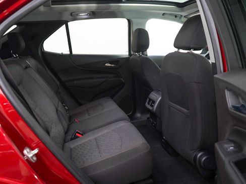 Used 2018 Chevrolet Equinox LT w/ Sun & Infotainment Package AWD/4WD image 12