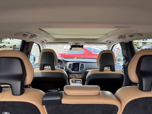 Used 2016 Volvo XC90 T8 Inscription AWD/4WD image 10