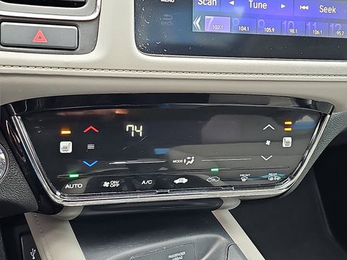 Used 2016 Honda HR-V EX image 16