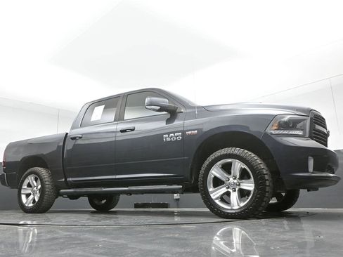 Used 2015 RAM 1500 Sport w/ Convenience Group image 31