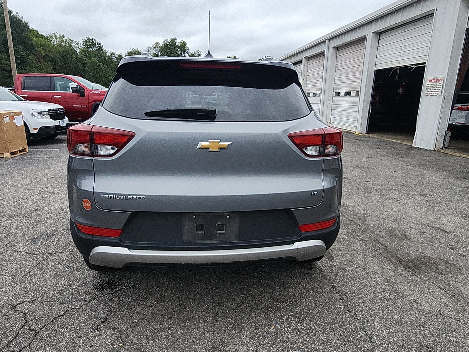 Used 2023 Chevrolet TrailBlazer LT FWD image 4