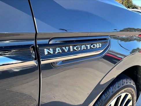 Used 2022 Lincoln Navigator Black Label image 29