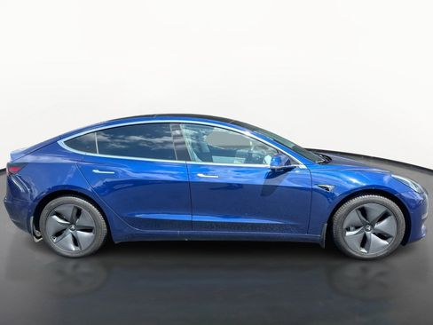 Used 2019 Tesla Model 3 AWD/4WD image 2