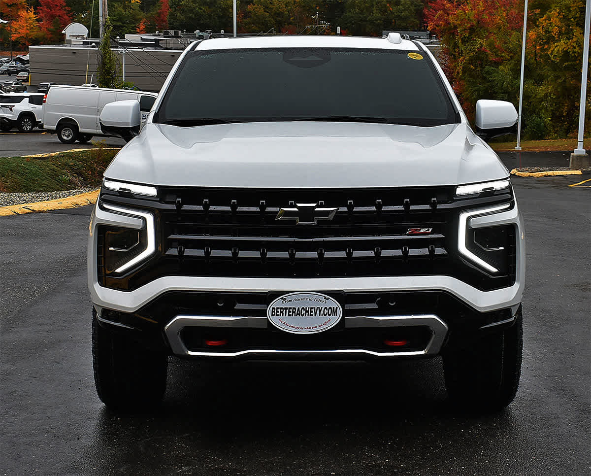New 2027 Chevrolet Suburban Z71 w/ Comfort Package AWD/4WD image 5